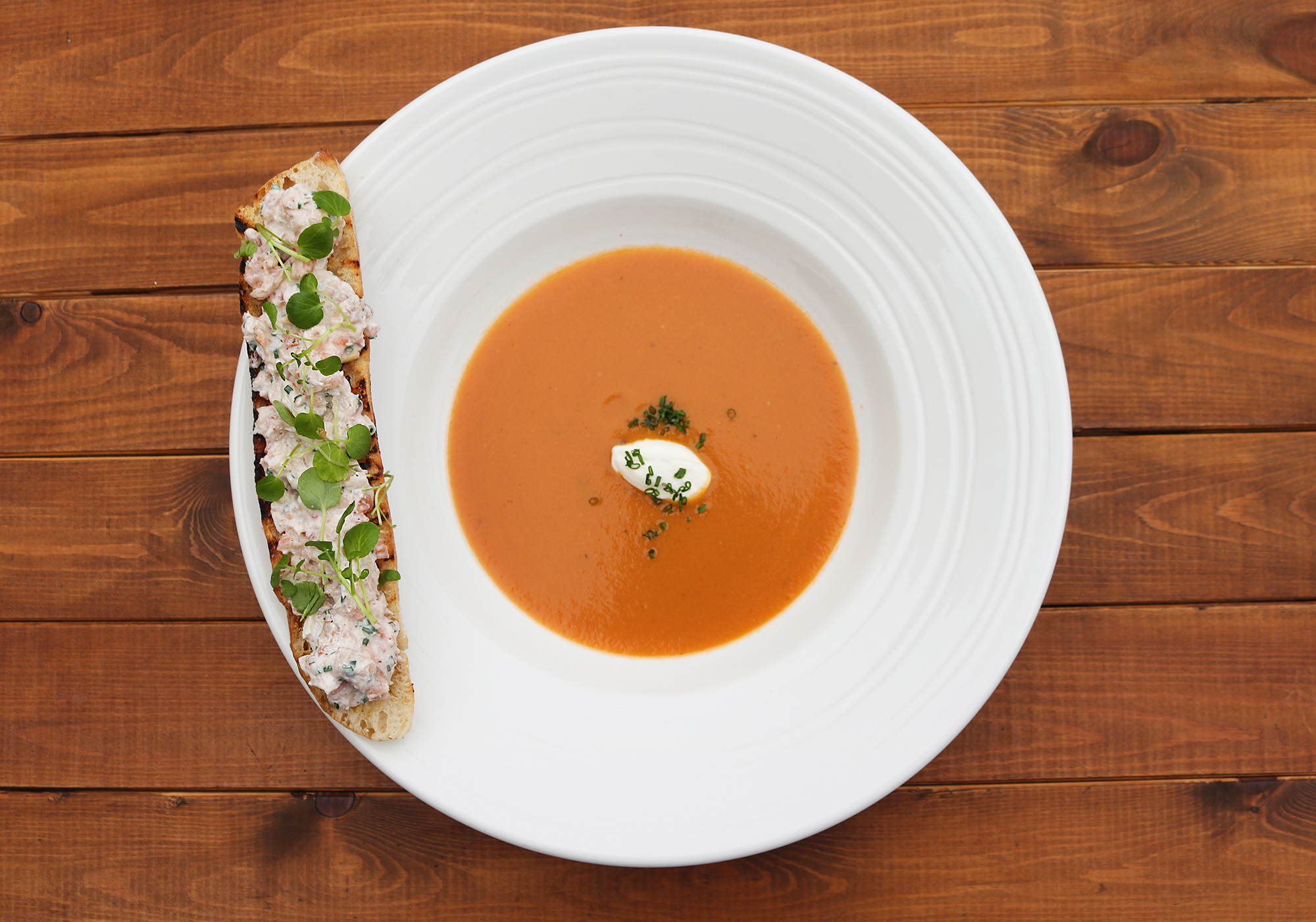 CRAB & LOBSTER BISQUE Gold Leaf Catering